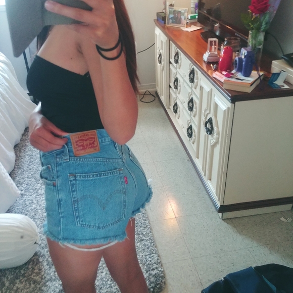 501 Levi's shorts - Picture 1 of 5